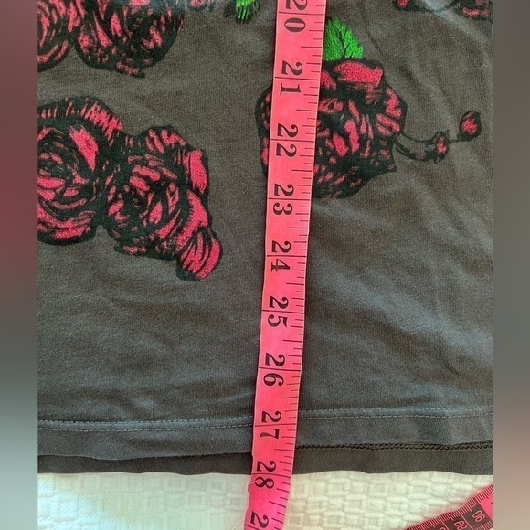 Grateful Dead Roses Tee in Washed Black
DAYDREAMER - Picture 15 of 16